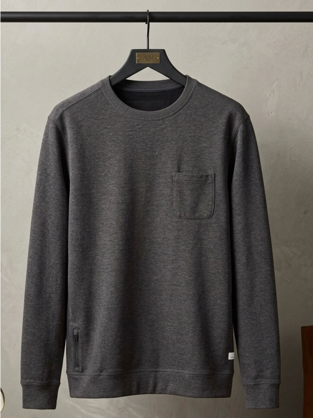 Vuori Jeffrey’s Pullover Heather Charcoal Sweatshirt Long Sleeve - size large